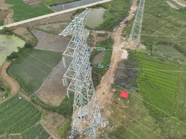 维嘉优配平台 瑞梅铁路广东段首条110千伏线路迁改工程收官